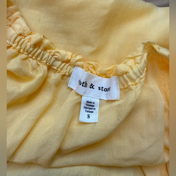 Cloth & Stone Yellow Ruffled V-Neck Top - Picture 7 of 7
